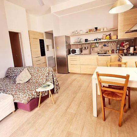 La Maison Di Monica E Alice A Milano-Appartamento Con Terrazza Luaran gambar